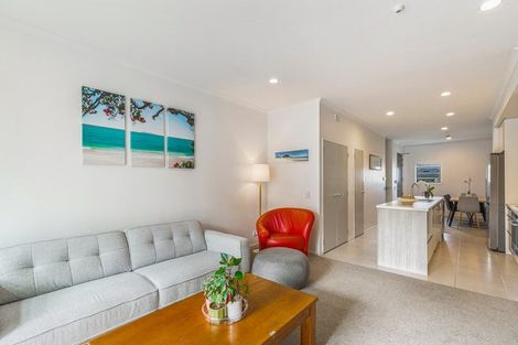 Photo of property in 17 Kanuka Road, Hobsonville, Auckland, 0616