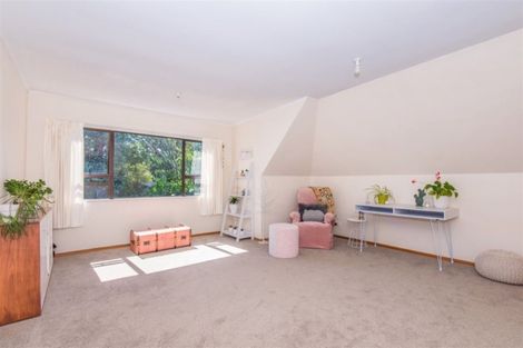 Photo of property in 3 Ronald Woolf Place, Churton Park, Wellington, 6037
