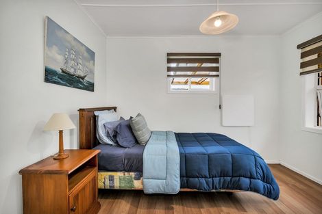 Photo of property in 51 Christmas Road, Manurewa, Auckland, 2102