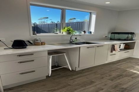 Photo of property in 96 Sentinel Avenue, Omokoroa, 3114