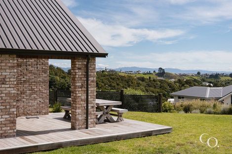 Photo of property in 42 Te Auhi Way, Welcome Bay, Tauranga, 3112