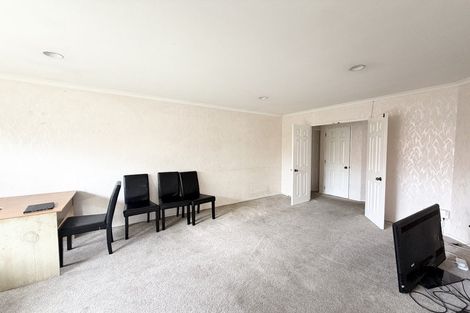 Photo of property in 180a Botany Road, Botany Downs, Auckland, 2010