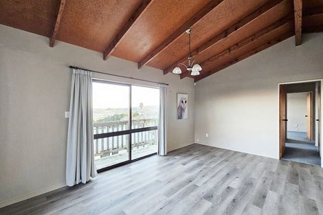 Photo of property in 35 Eureka Place, Parahaki, Whangarei, 0112