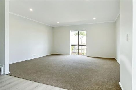 Photo of property in 94 Te Napi Drive, Takanini, 2112