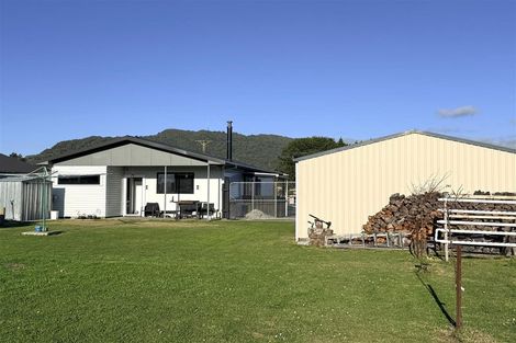 Photo of property in 20 Blake Street, Blaketown, Greymouth, 7805