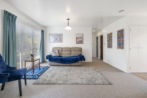 Photo of property in 16b Beauchamp Street, Tawa, Wellington, 5028