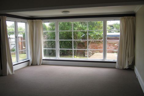 Photo of property in 19 Kowhai Avenue, Palmerston North, 4410