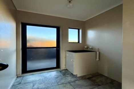 Photo of property in 19a Glenhaven Place, Te Atatu Peninsula, Auckland, 0610