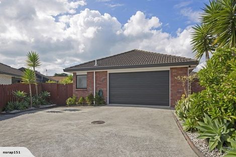 Photo of property in 3b Mirabell Place, Golflands, Auckland, 2013