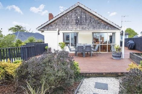Photo of property in 89 Roberts Road, Te Atatu South, Auckland, 0610