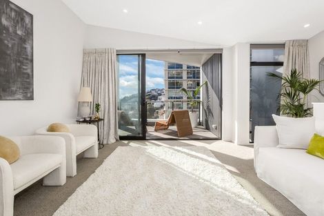 Photo of property in 1/18 Oriental Terrace, Oriental Bay, Wellington, 6011
