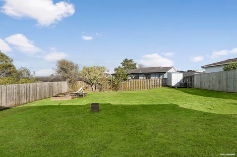 Photo of property in 37 Athena Drive, Totara Vale, Auckland, 0629