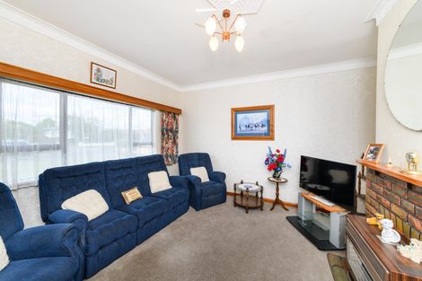Photo of property in 25 Puriri Terrace, Roslyn, Palmerston North, 4414