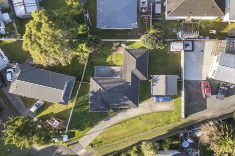 Photo of property in 22 Carbery Place, Manurewa, Auckland, 2102