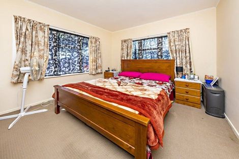 Photo of property in 1/5 Great South Road, Manurewa, Auckland, 2102