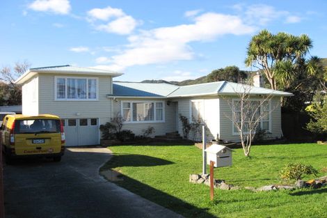 Photo of property in 9 Norfolk Street, Wainuiomata, Lower Hutt, 5014