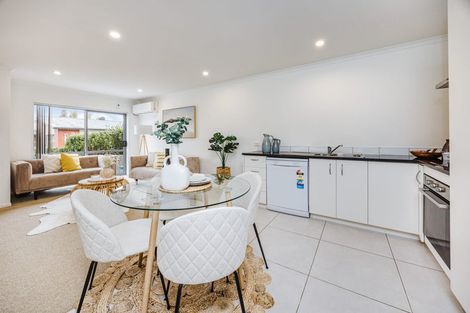 Photo of property in 8/46 Park Estate Road, Rosehill, Papakura, 2113