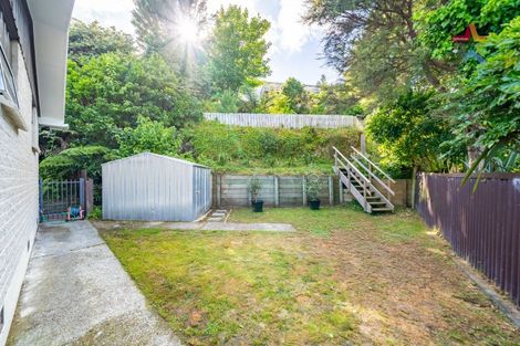 Photo of property in 6 Gawler Grove, Wainuiomata, Lower Hutt, 5014