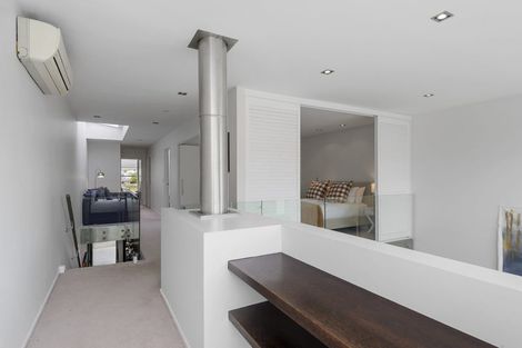 Photo of property in 12 Holly Road, St Albans, Christchurch, 8014