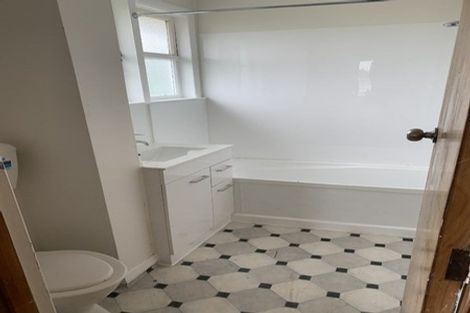 Photo of property in 4 Chambers Crescent, Waipukurau, 4200