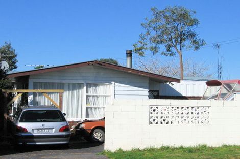 Photo of property in 5 Halberg Street, Papakura, 2110