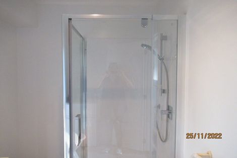 Photo of property in 27 Brougham Place, West Harbour, Auckland, 0618