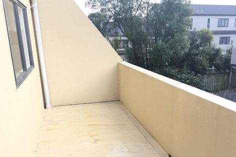 Photo of property in 27/8 Margan Avenue, New Lynn, Auckland, 0600