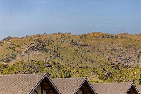 Photo of property in 11 Perriam Place, Mount Pisa, Cromwell, 9383