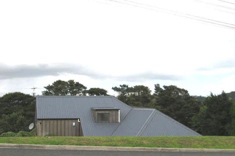 Photo of property in 6 Phillip Avenue, Glen Eden, Auckland, 0602
