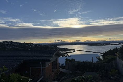 Photo of property in 1/56 Balmoral Lane, Redcliffs, Christchurch, 8081