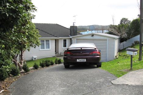 Photo of property in 19 Isabel Grove, Wainuiomata, Lower Hutt, 5014