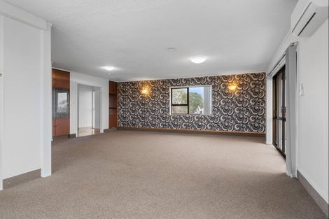 Photo of property in 12b Bronte Place, Whalers Gate, New Plymouth, 4310