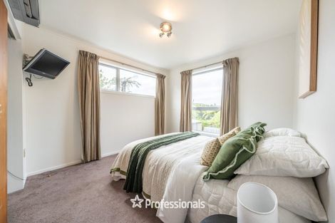 Photo of property in 3 Lone Tree Grove, Kelson, Lower Hutt, 5010