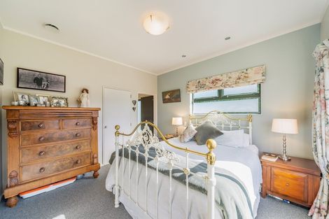 Photo of property in 117 Normandale Road, Normandale, Lower Hutt, 5010