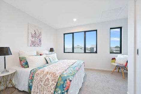 Photo of property in 3/11 Hereford Street, Te Atatu Peninsula, Auckland, 0610