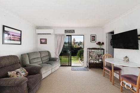 Photo of property in 8a Canberra Place, Bellevue, Tauranga, 3110