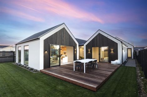 Photo of property in 28 Oakmill Drive, Casebrook, Christchurch, 8051