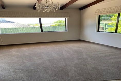 Photo of property in 1/12 Spears Place, Botany Downs, Auckland, 2010