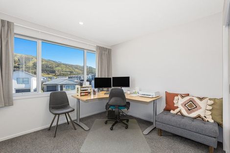 Photo of property in 15 Kamana Way, Kenepuru, Porirua, 5022