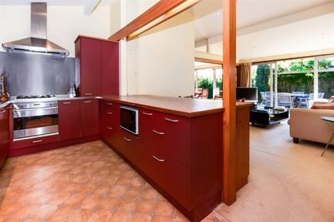 Photo of property in 33 Lynfield Avenue, Ilam, Christchurch, 8041