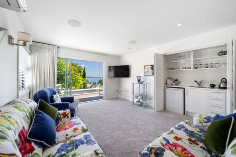 Photo of property in 6d Burford Place, Mellons Bay, Auckland, 2014