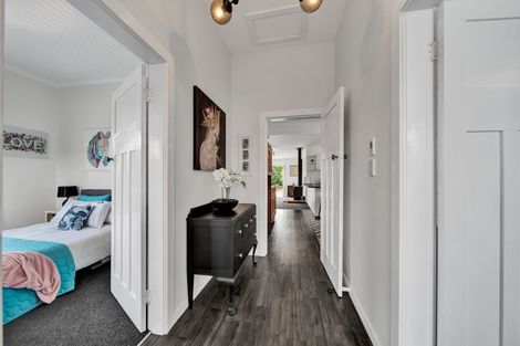 Photo of property in 128 Miranda Street, Stratford, 4332