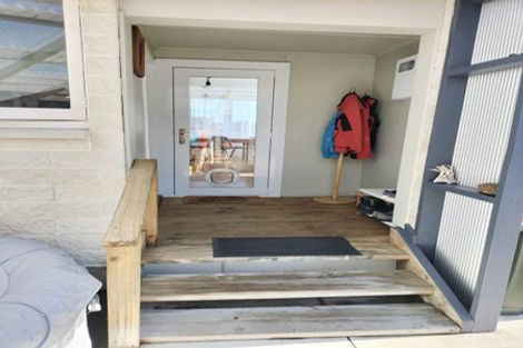 Photo of property in 27 Seabury Avenue, Foxton Beach, Foxton, 4815