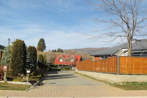 Photo of property in 25 Meadowstone Drive, Wanaka, 9305