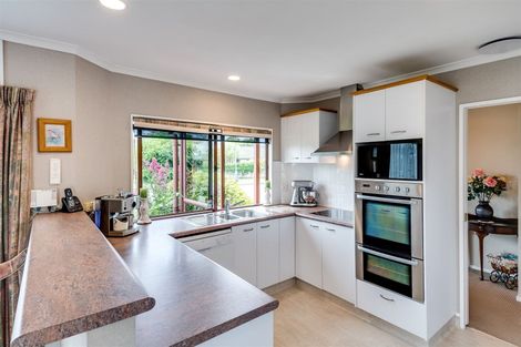 Photo of property in 28 Balmoral Street, Taradale, Napier, 4112