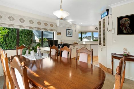 Photo of property in 32 Highgrove Place, Bethlehem, Tauranga, 3110