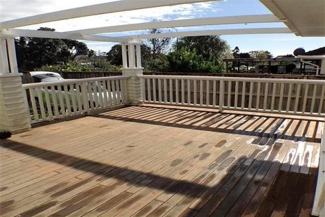 Photo of property in 13 Kervil Avenue, Te Atatu Peninsula, Auckland, 0610