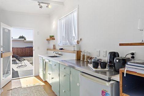 Photo of property in 8 Reading Street, Greytown, 5712