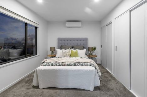 Photo of property in 2d Fowler Street, Northcote, Auckland, 0627