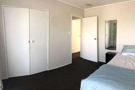 Photo of property in 1/12 Glenvar Road, Torbay, Auckland, 0630